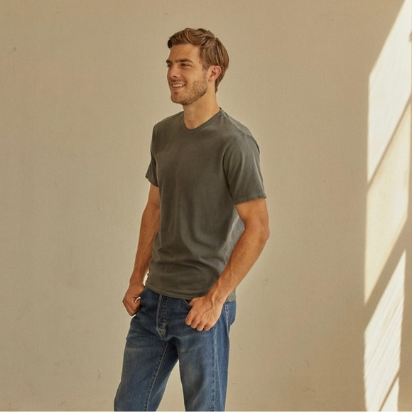 COPY - Huckberry Forty-Five Tee Shirt - Medium - Picture 2 of 5